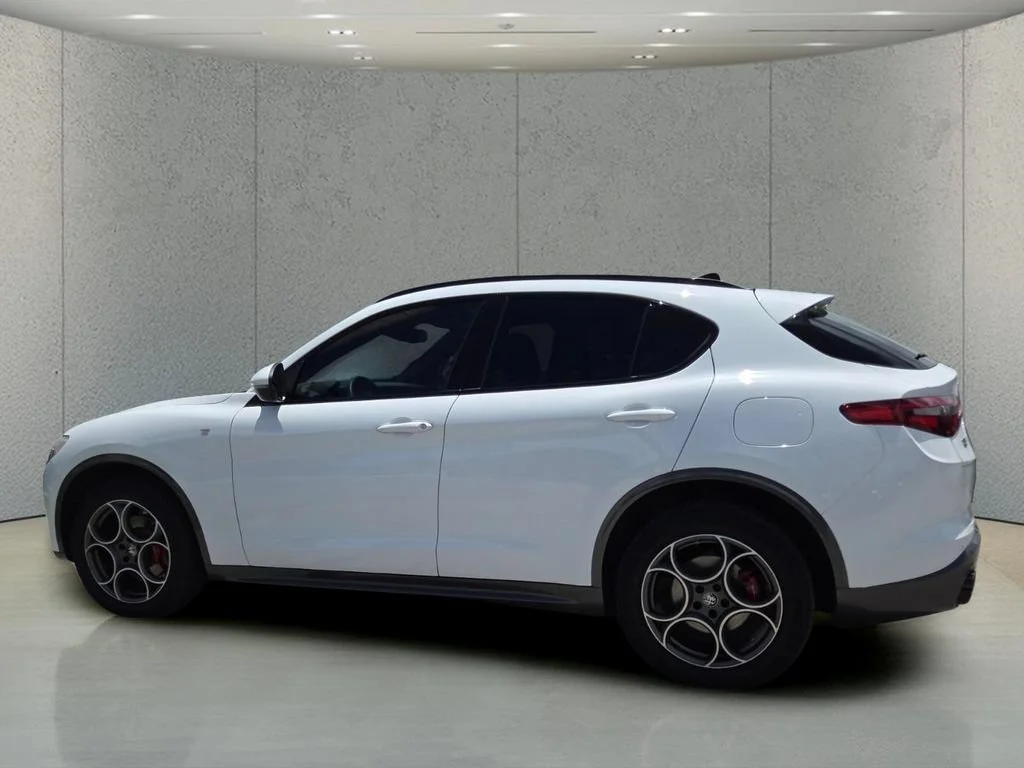 Certified Used 2022 Alfa White Alfa Romeo Ti image 8