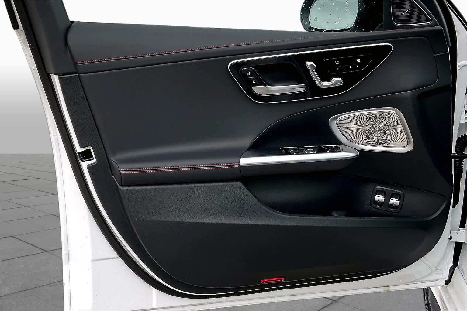 New 2026 MANUFAKTUR Moonlight White Metallic Mercedes-Benz AMG® C 63 S E Performance Sedan image 11