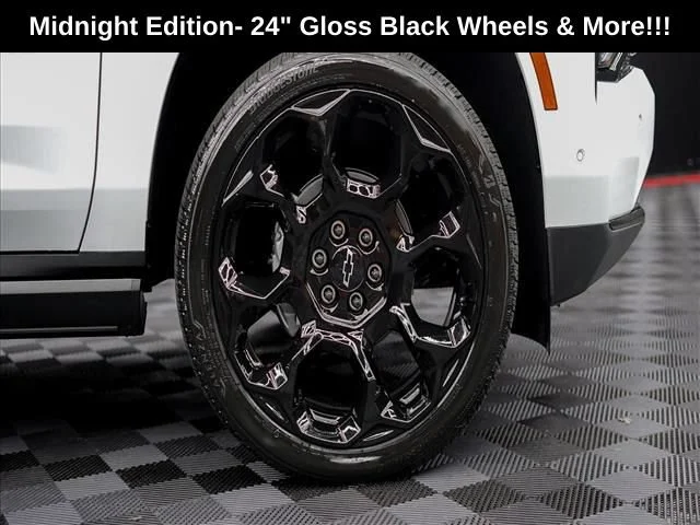 2026 Chevrolet Suburban High Country - Photo 31