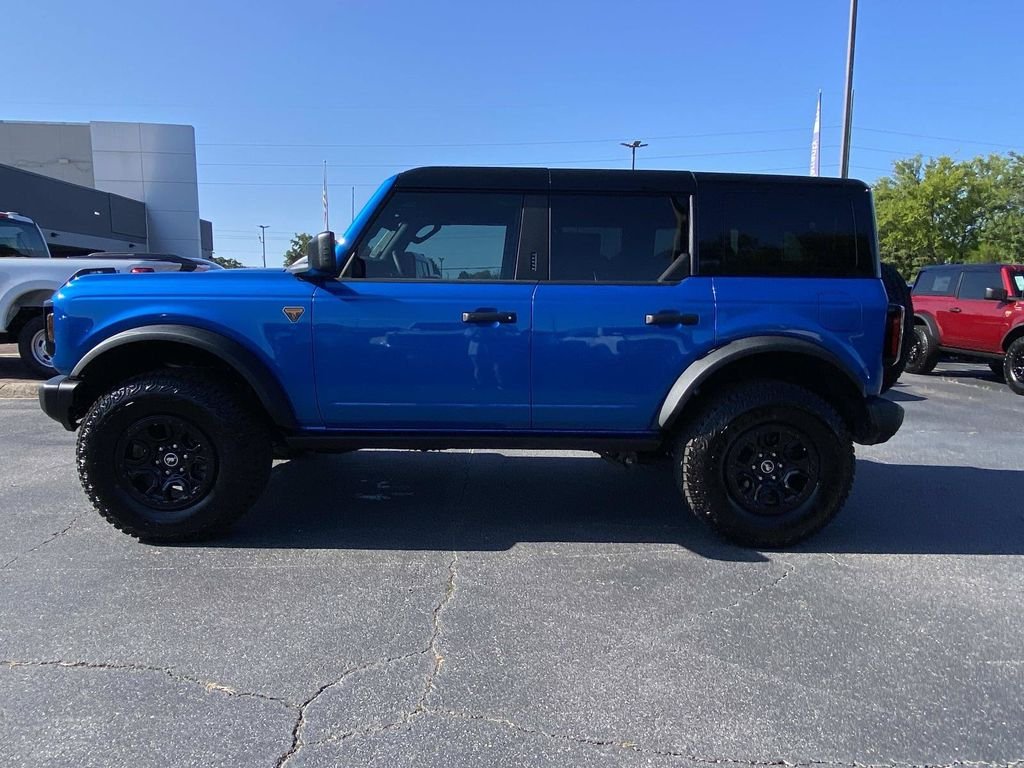 New 2026 Velocity Blue Metallic Ford Badlands® image 5