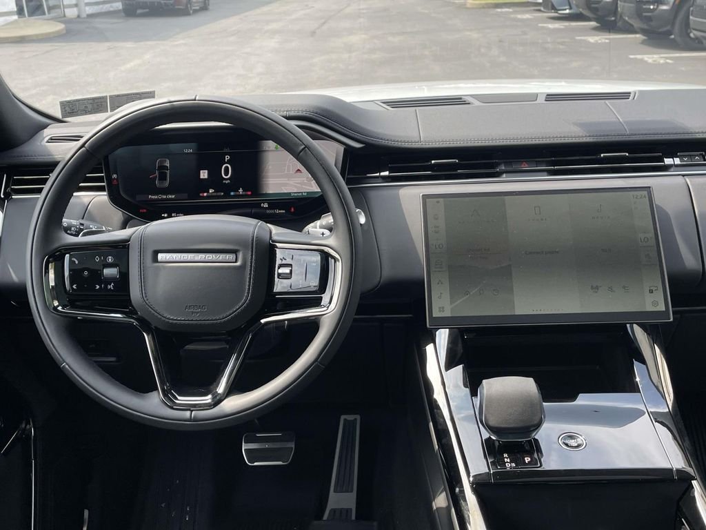 New 2026 Fuji White Land Rover Dynamic SE image 21