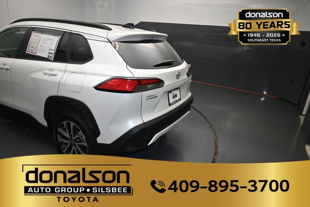 Used 2025 Beige Toyota XLE image 6