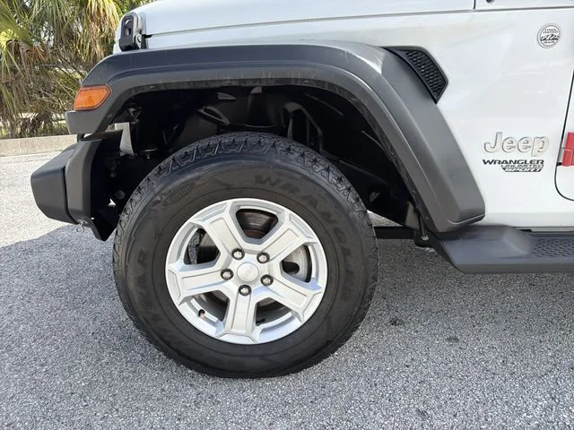 Used 2020 White Jeep Unlimited Sport S image 32