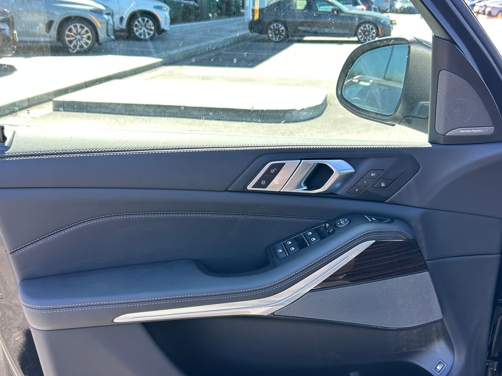 New 2026 Black Sapphire Metallic BMW xDrive50e image 11