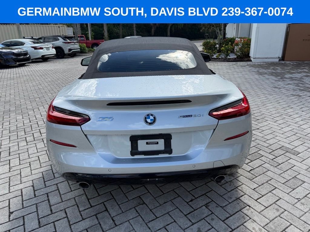 Used 2021 Glacier Silver Metallic BMW sDrive30i image 6