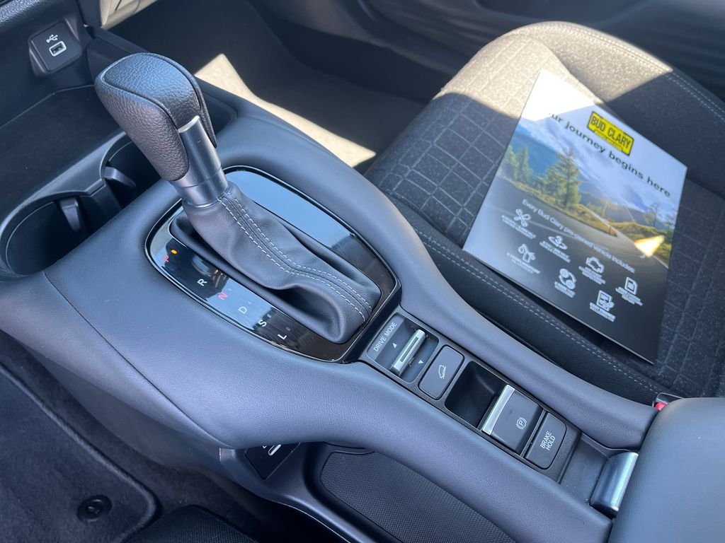 2025 Honda HR-V LX - Photo 17