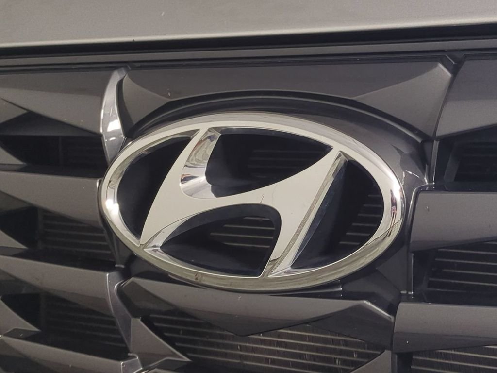 Used 2023 Silver Hyundai SEL image 13