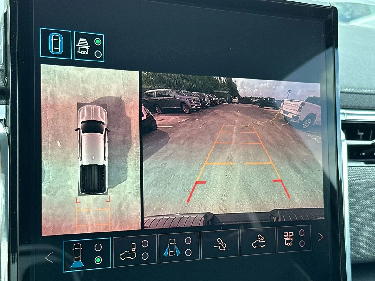 2026 GMC Sierra EV Elevation - Photo 19