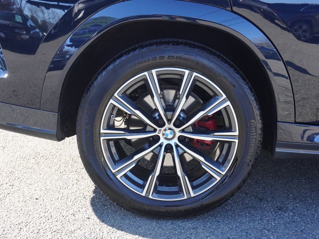 Used 2023 Black BMW xDrive40i image 23