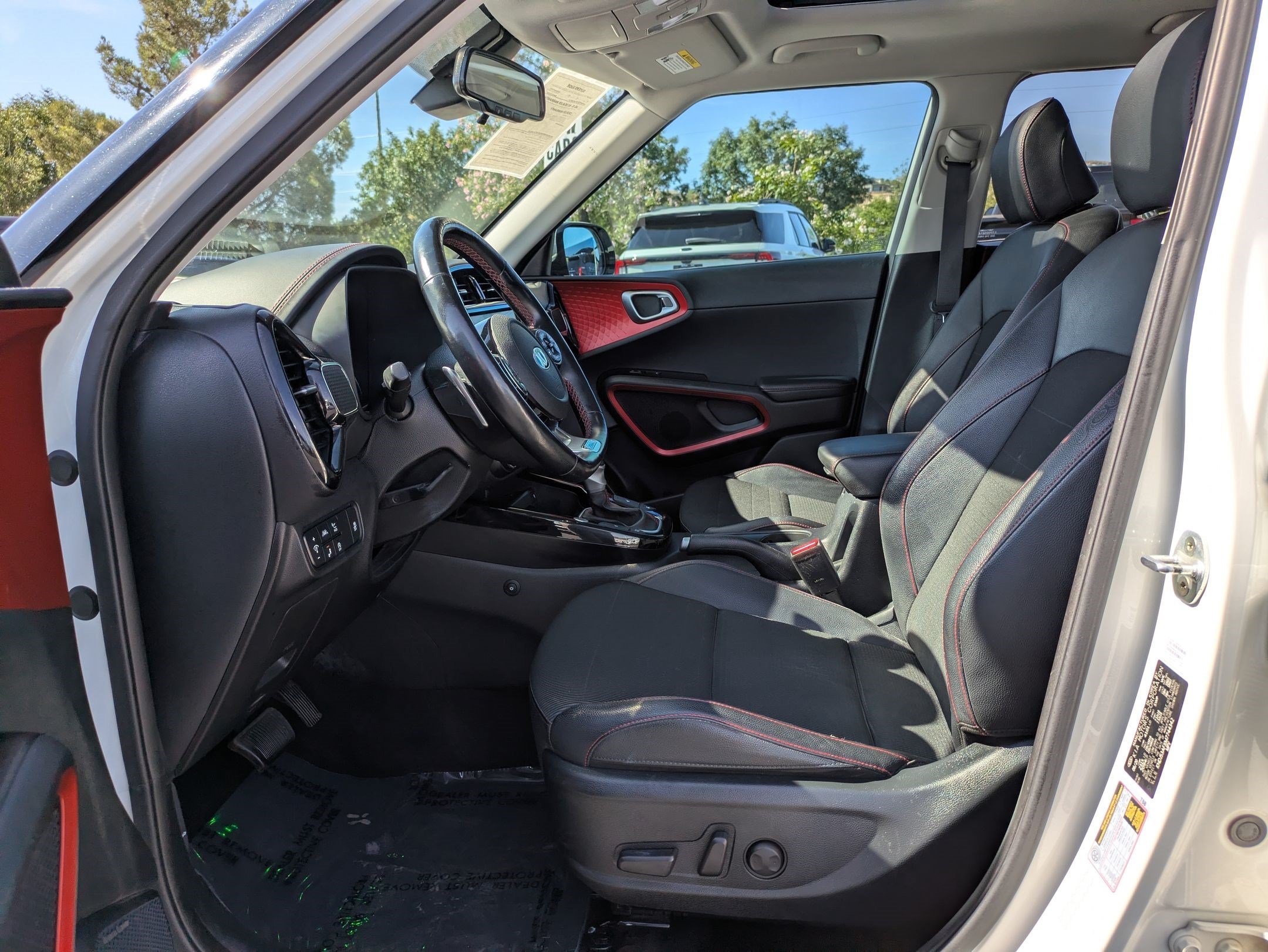 Used 2021 Snow White Pearl Kia Turbo image 14