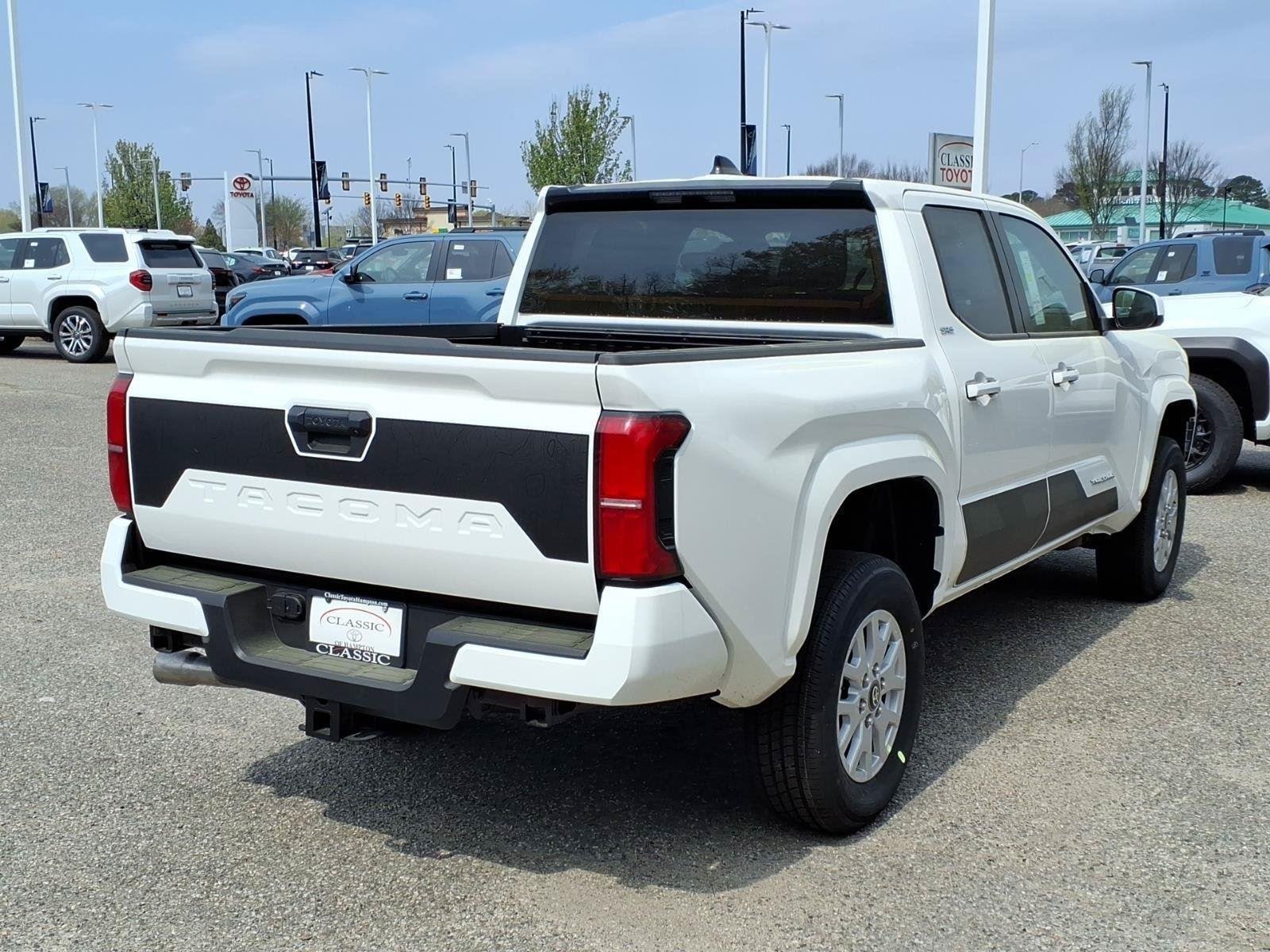 2026 Toyota Tacoma SR5 - Photo 8