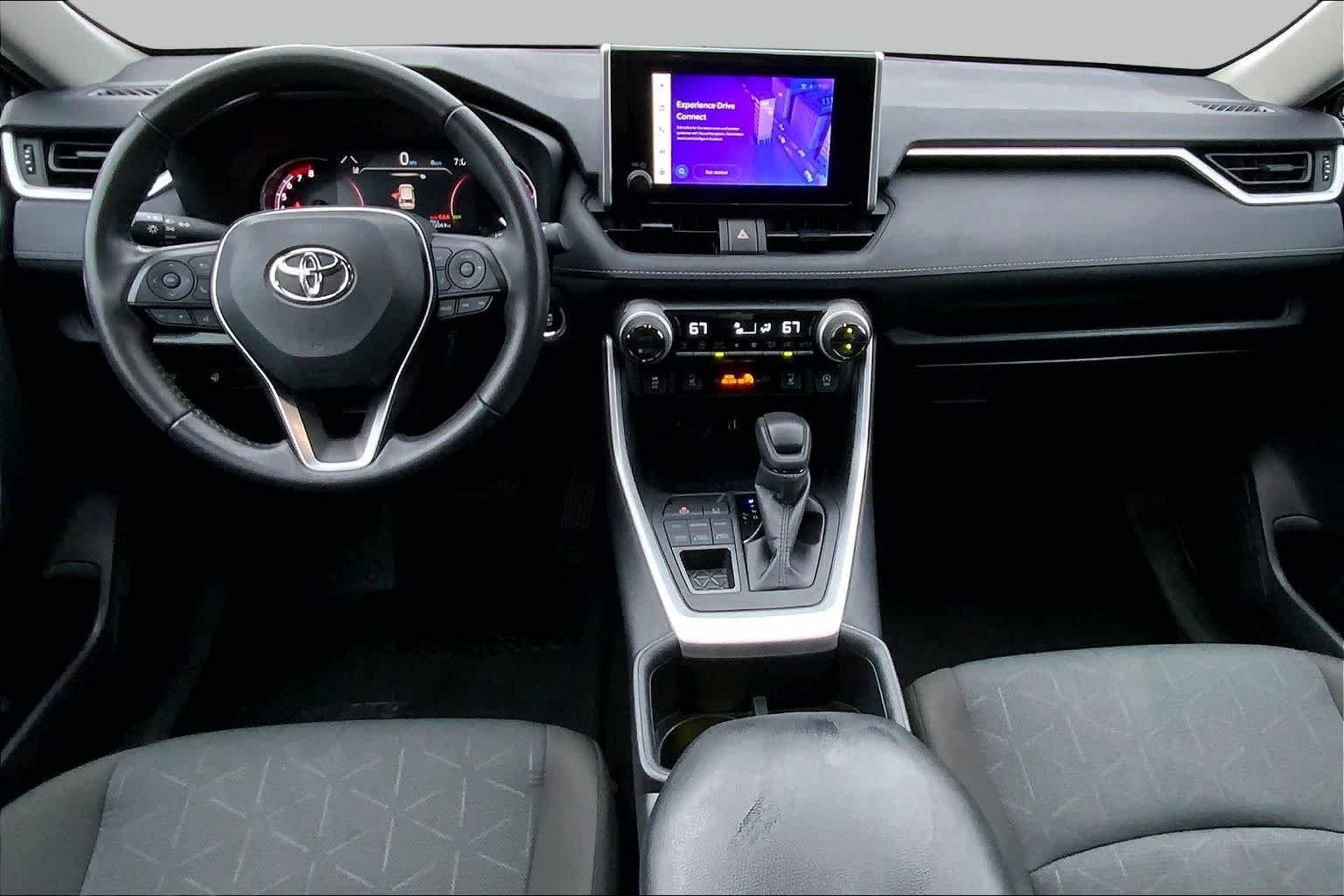 Used 2025 Midnight Black Metallic Toyota XLE image 15