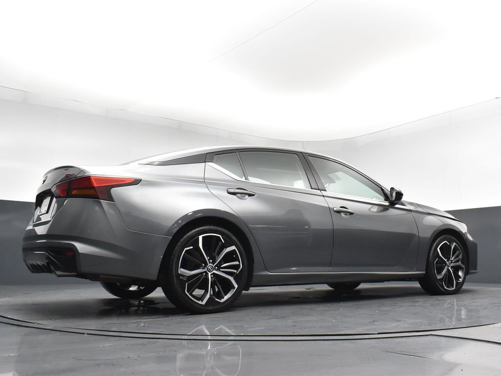 2023 Nissan Altima SR - Photo 21