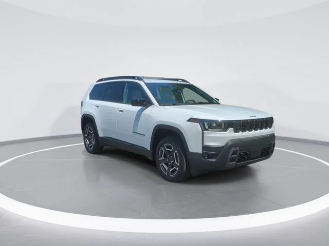 New 2026 Bright White Clear-Coat Exterior Paint Jeep Laredo image 2