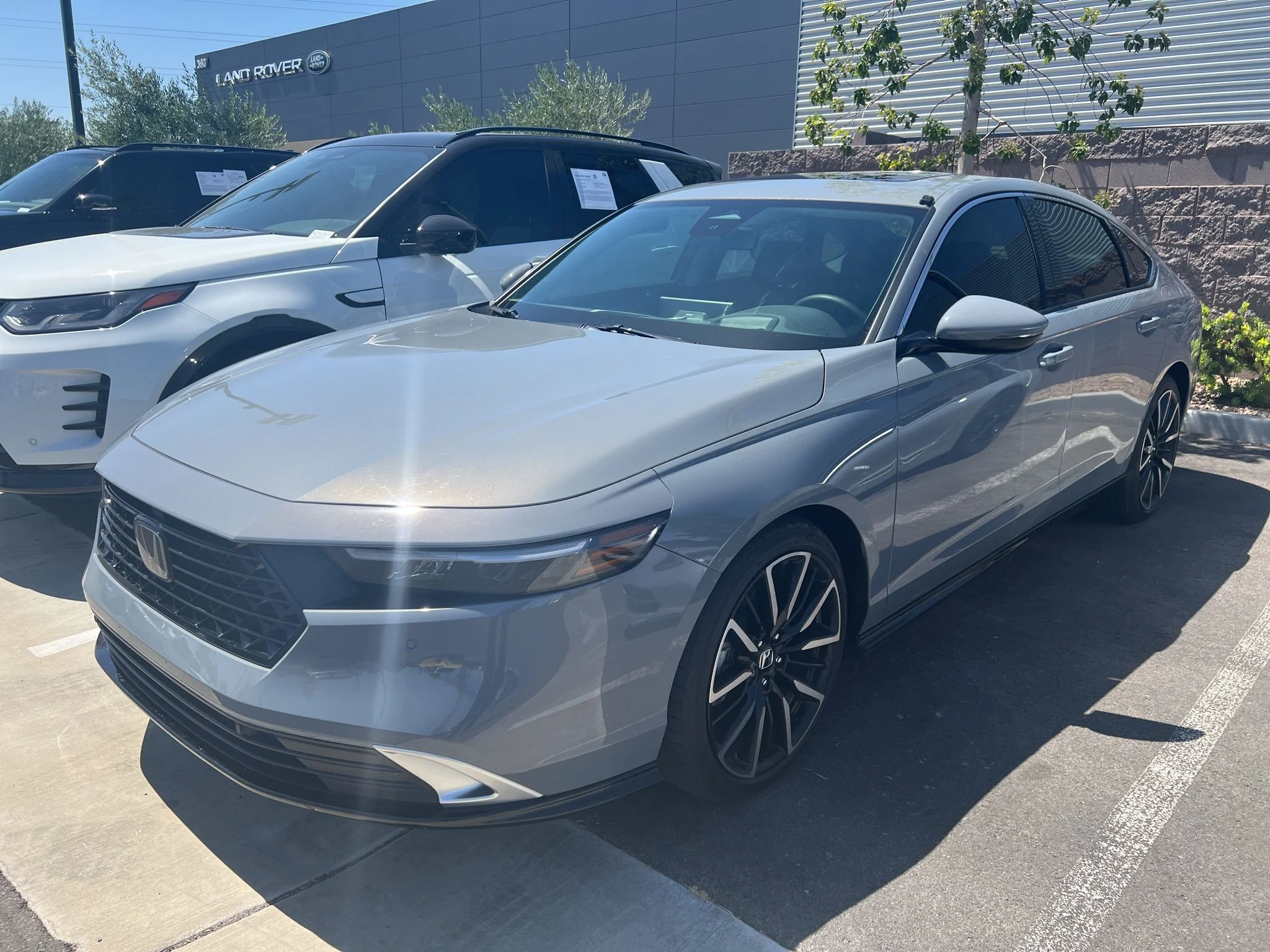 2025 Honda Accord Hybrid Touring's photo