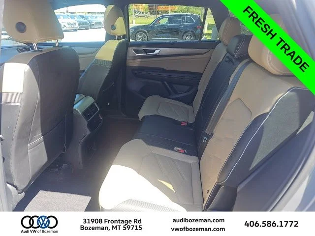 Used 2024 Silver Volkswagen 2.0T SE w/Technology image 9