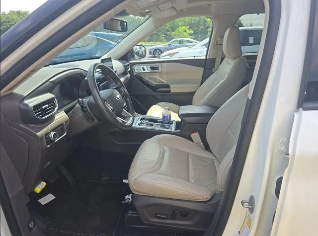 Used 2022 White Ford Platinum image 6