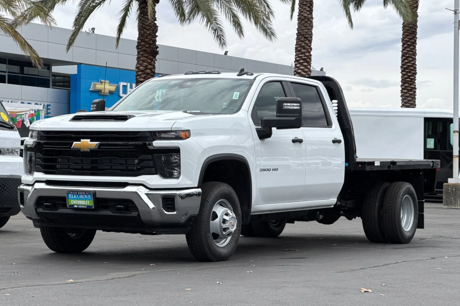2026 Chevrolet Silverado 3500 HD Chassis Cab Work Truck view 7