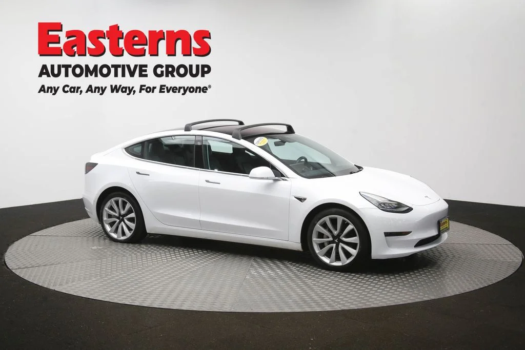 Used 2018 White Tesla Long Range image 42