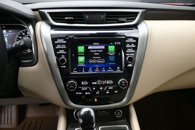 Used 2022 Red Nissan Platinum image 7