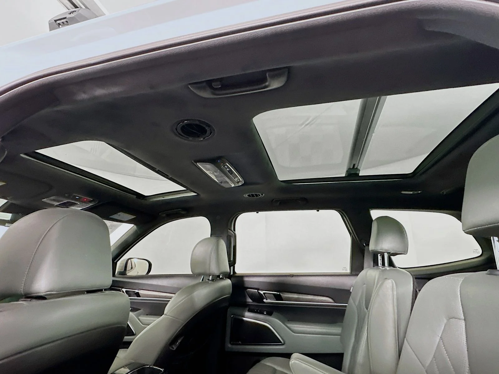 Used 2023 Glacial White Pearl Kia SX-Prestige X-Pro image 24