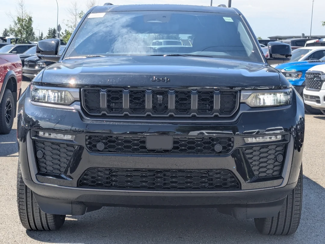 New 2026 Black Jeep Limited - - 4x4 - Dual- Pane Panoramic Sunroof - Trailer Tow Pkg - 9 Spkr/Subwoofer & More! image 3
