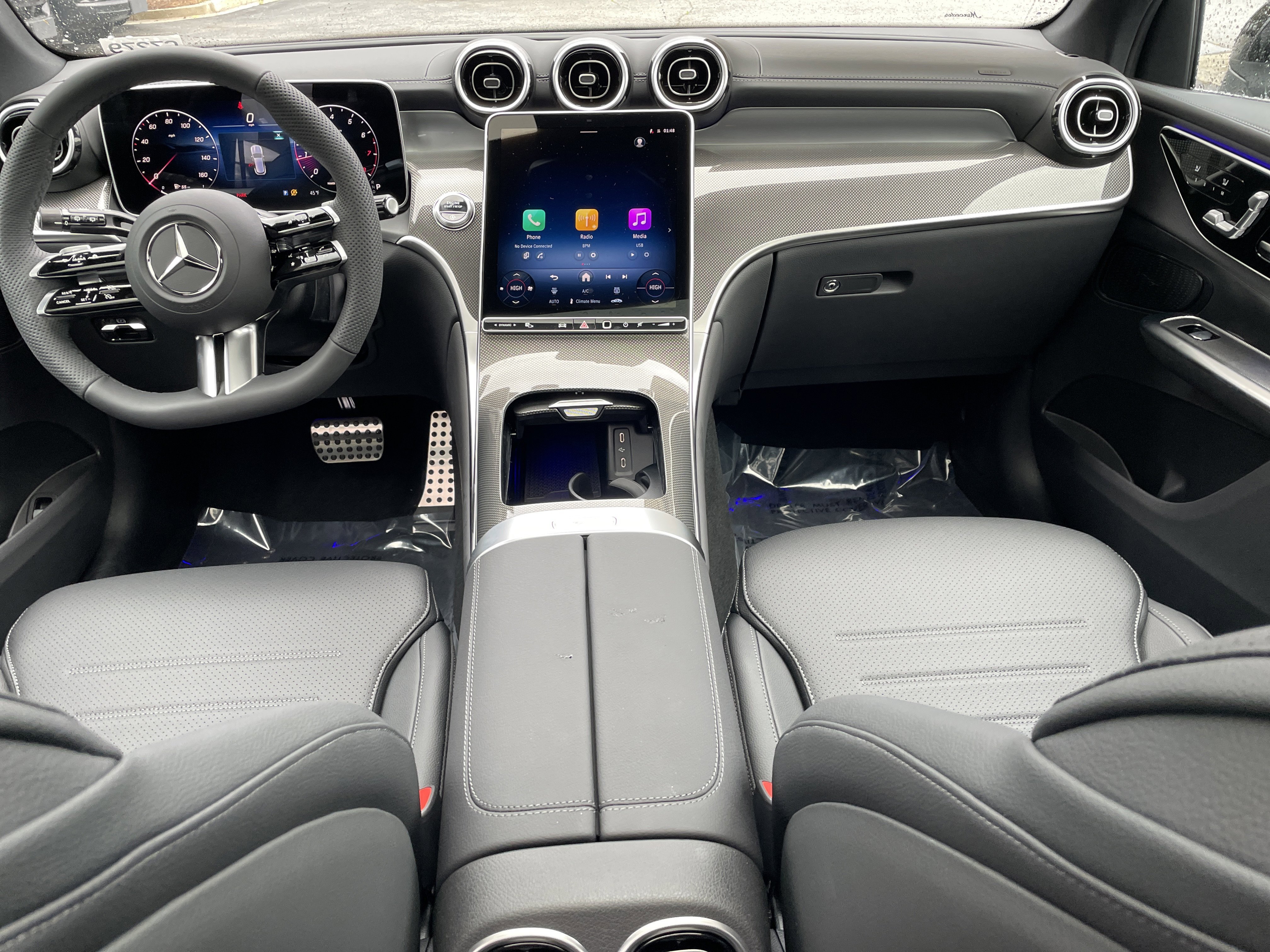New 2026 Black Mercedes-Benz GLC 300 SUV image 24