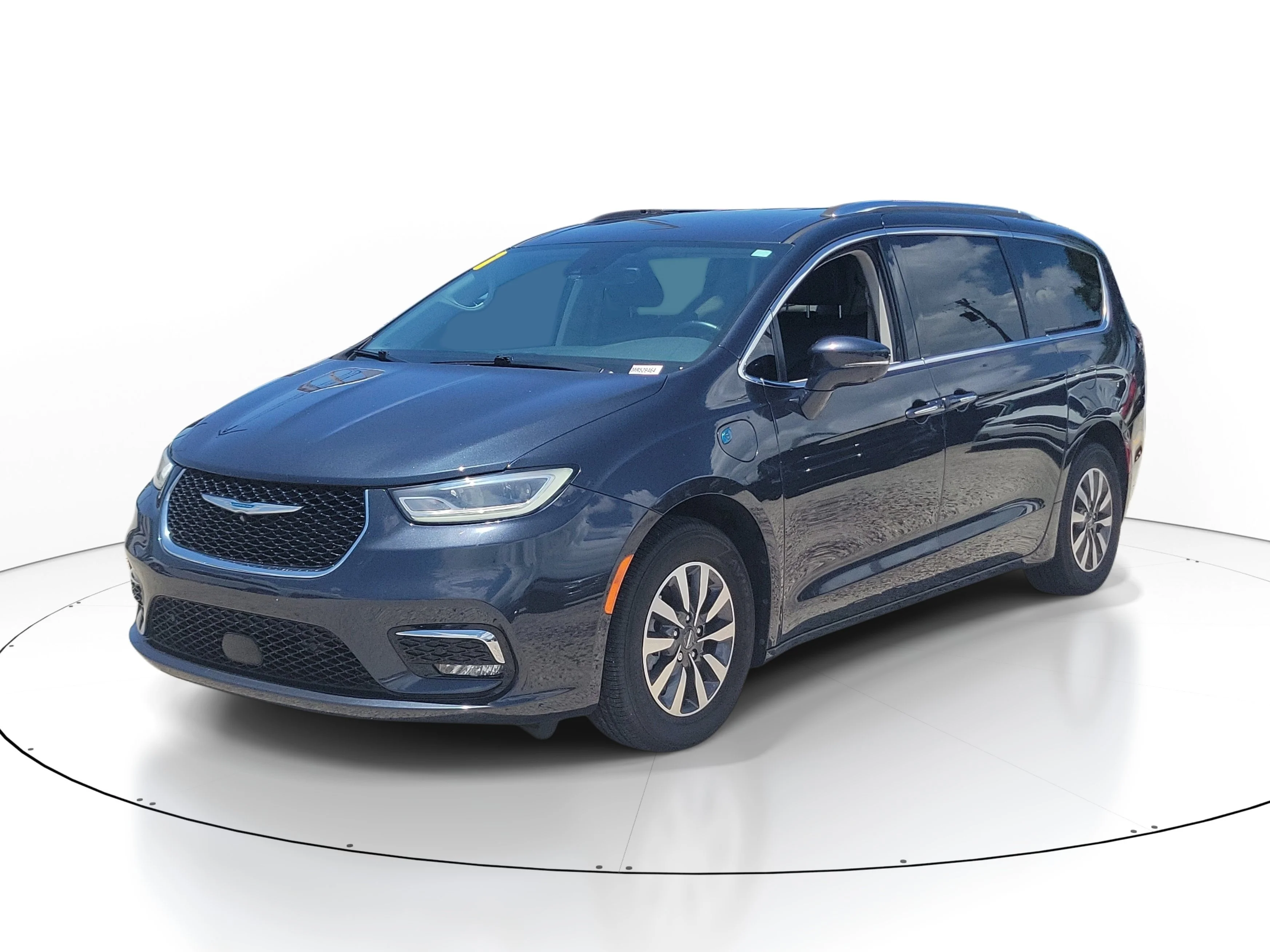 Used 2021 Maximum Steel Metallic Clearcoat Chrysler Hybrid Touring L image 3