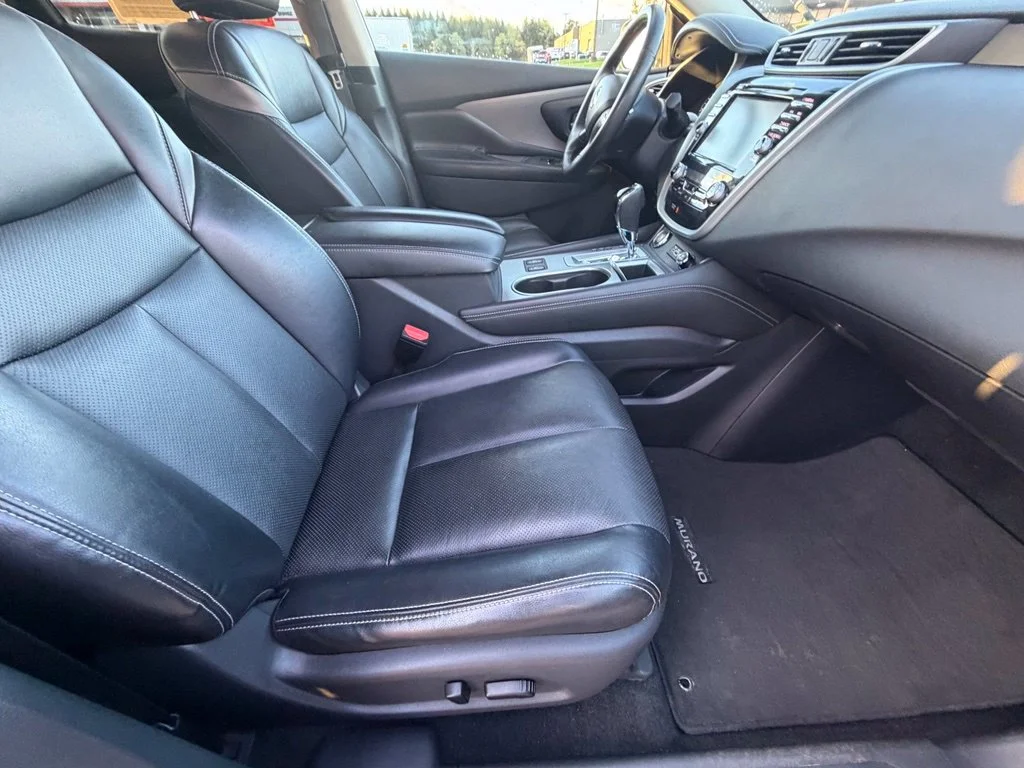 Used 2019 Black Nissan SL image 39