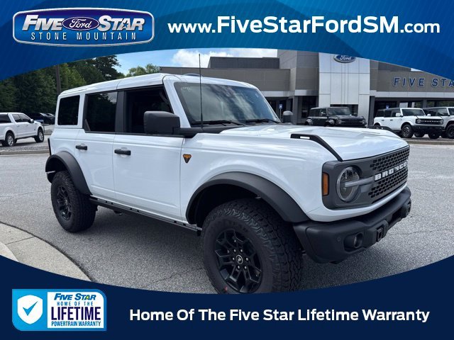 New 2026 Oxford White Ford Badlands image 2