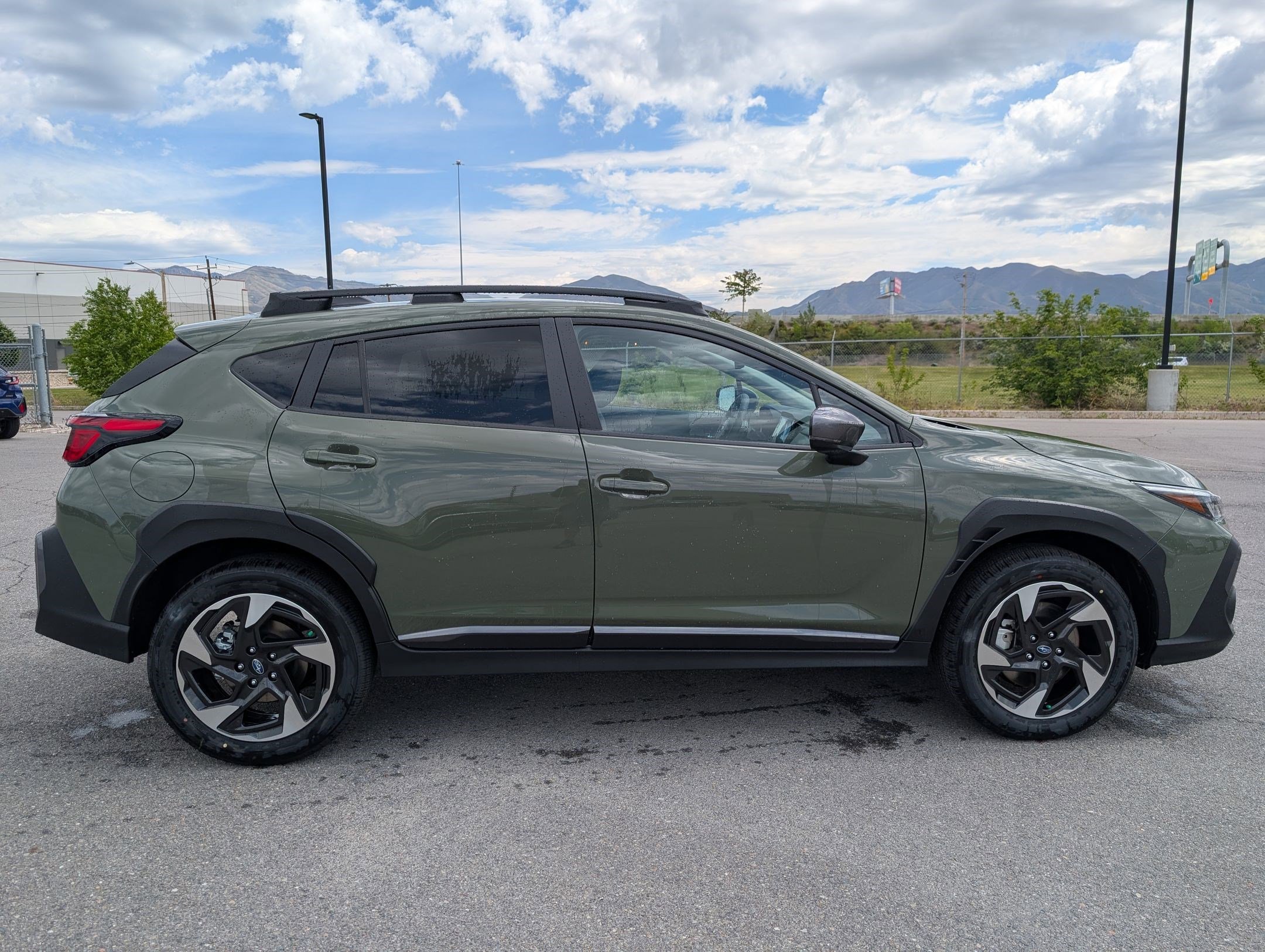 New 2026 ALPINE GREEN Subaru Limited image 2