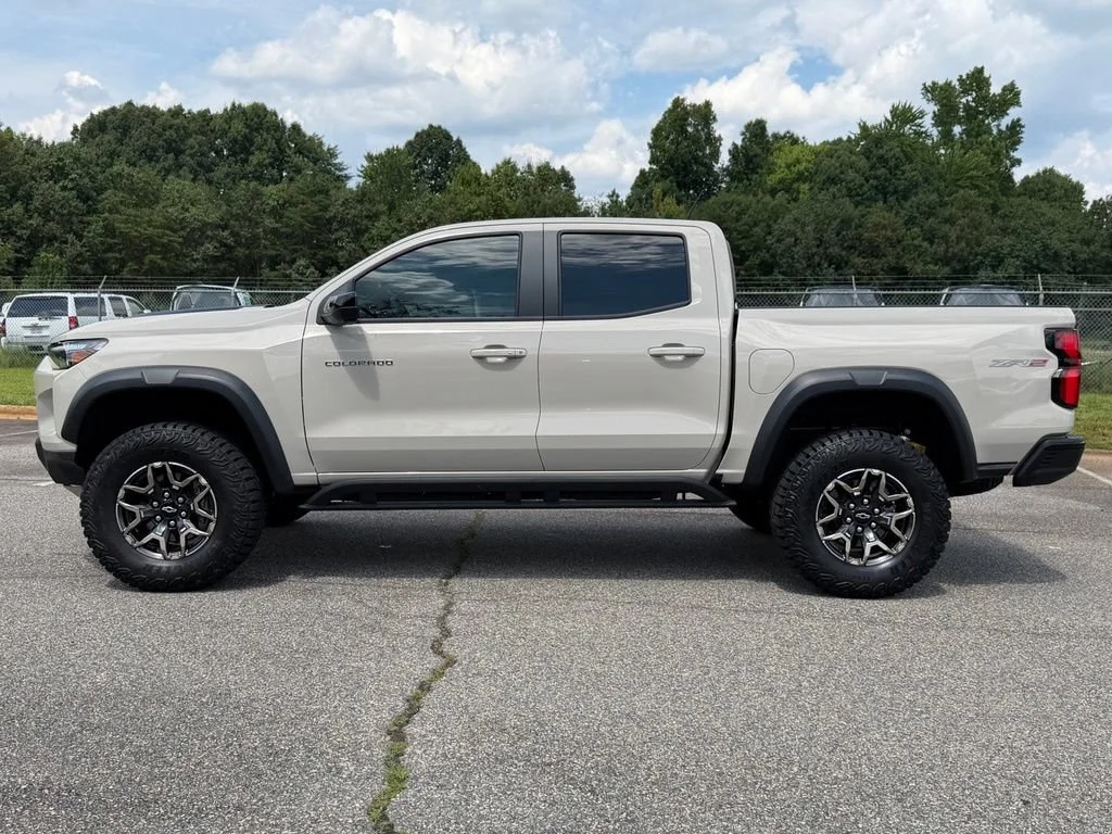 Used 2026 White Sands Chevrolet ZR2 image 39
