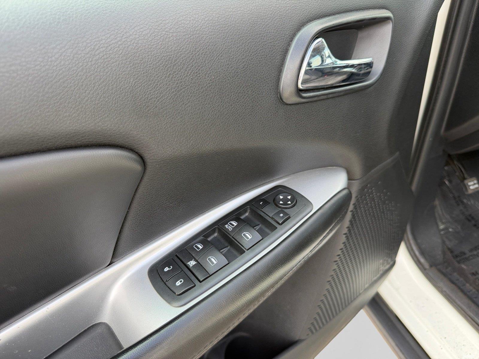 2012 Dodge Journey SXT - Photo 15