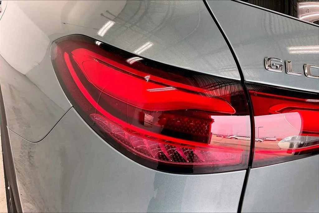 New 2026 Verde Silver Metallic Mercedes-Benz GLC 300 image 26