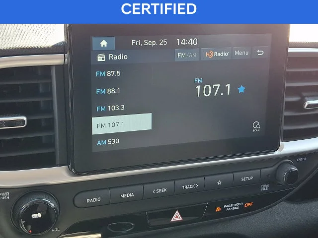 Used 2022 Blue Hyundai SE image 16