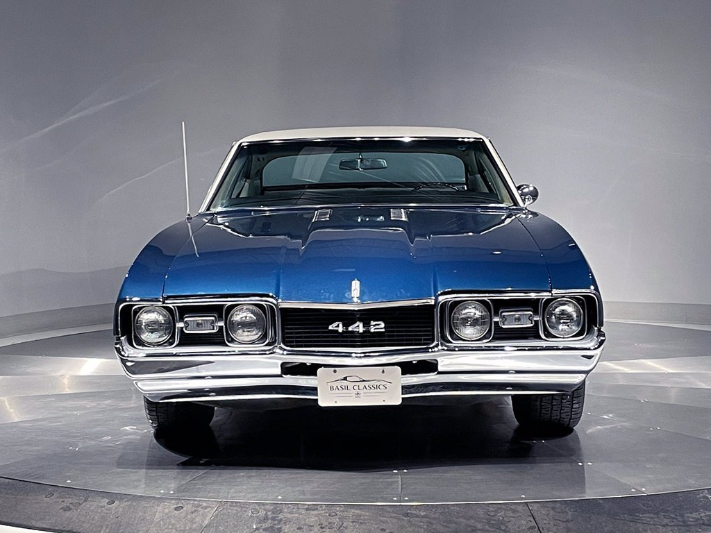 Used 1968  Oldsmobile Supreme image 3