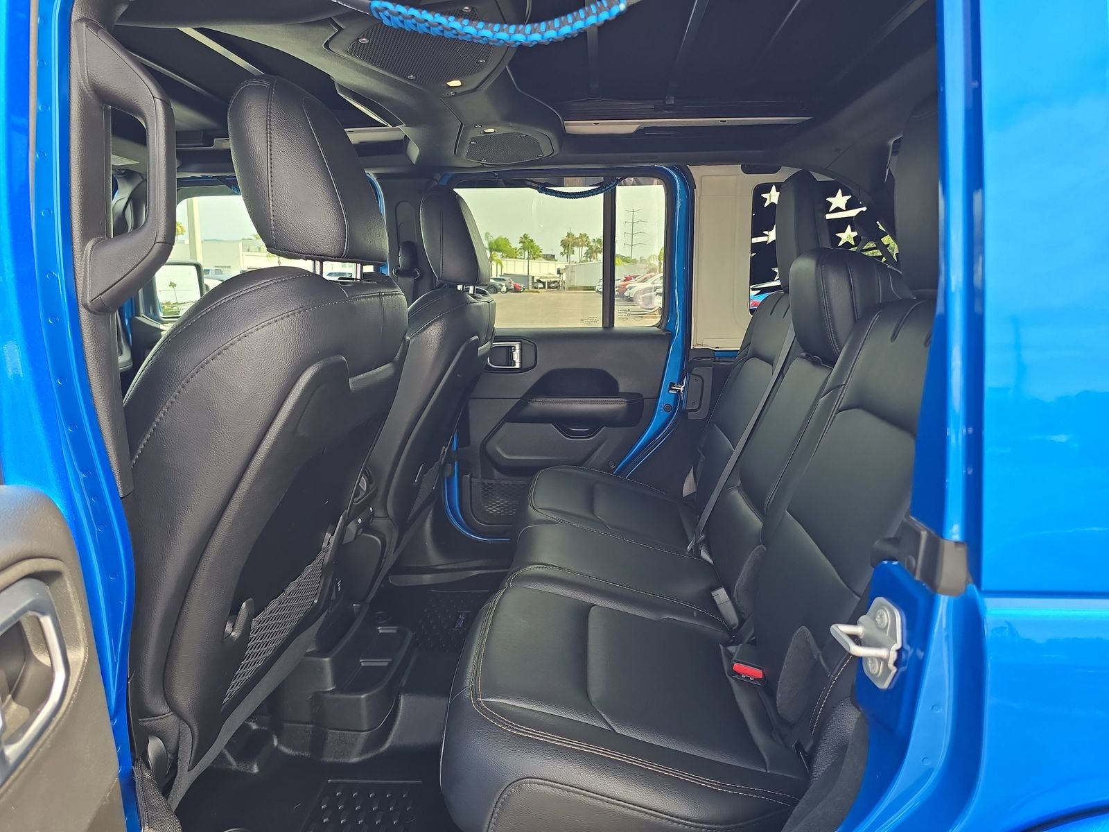 Used 2024 Blue Jeep Sahara image 13