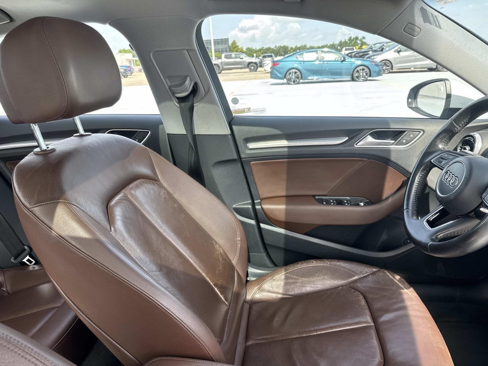 Used 2017 Ibis White Audi Premium Plus image 11