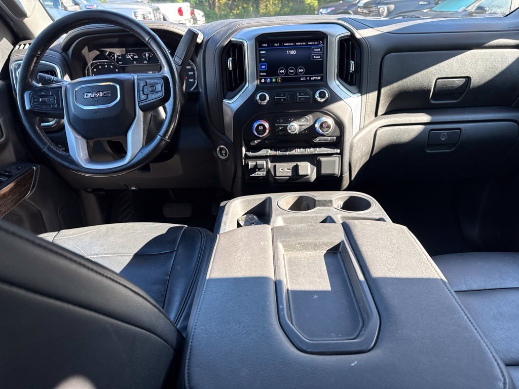 Used 2021 Silver GMC Elevation image 18