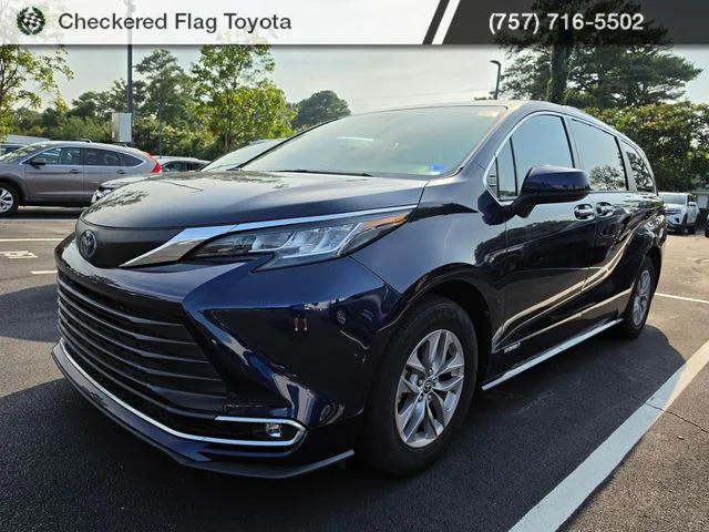 2021 Toyota Sienna XLE