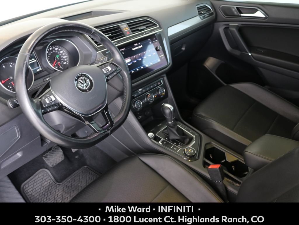 Used 2018 Gray Volkswagen 2.0T SEL image 6