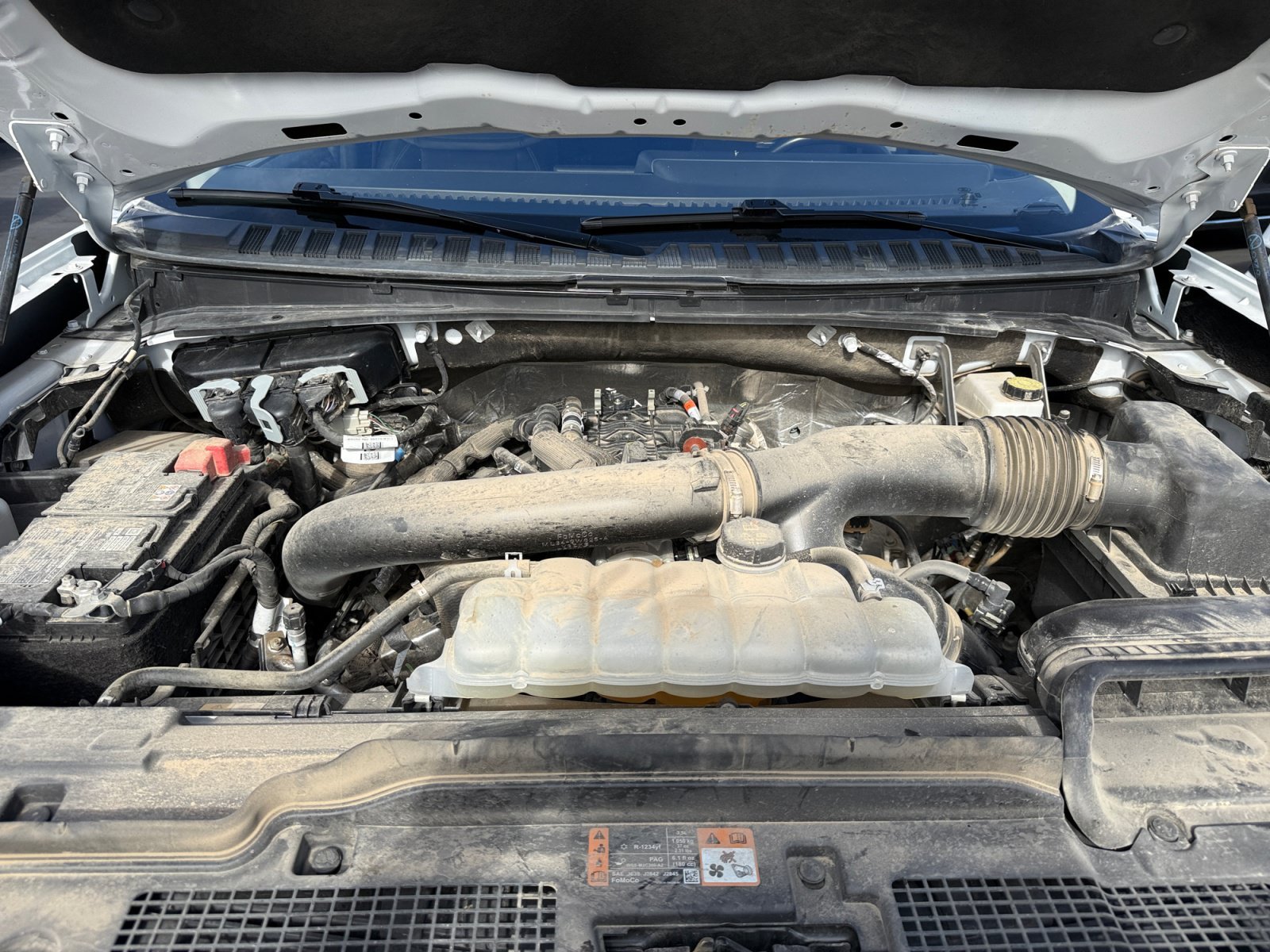 Certified Used 2025 Oxford White Ford Platinum image 21