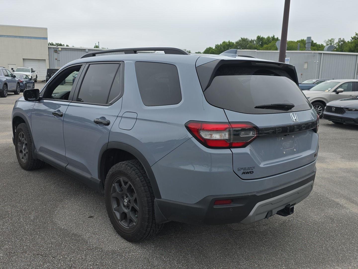 Used 2023 Sonic Gray Pearl Honda TrailSport image 8