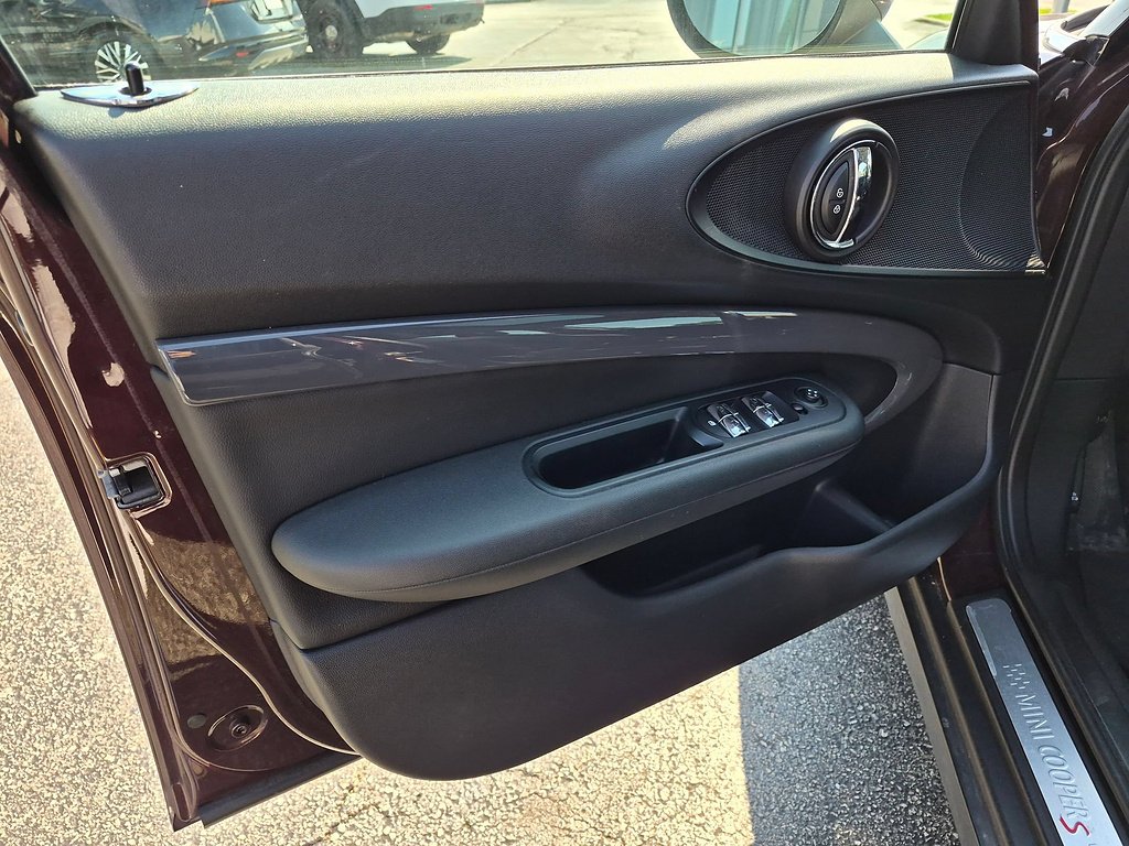 Used 2019 Unknown MINI Cooper S ALL4 image 13