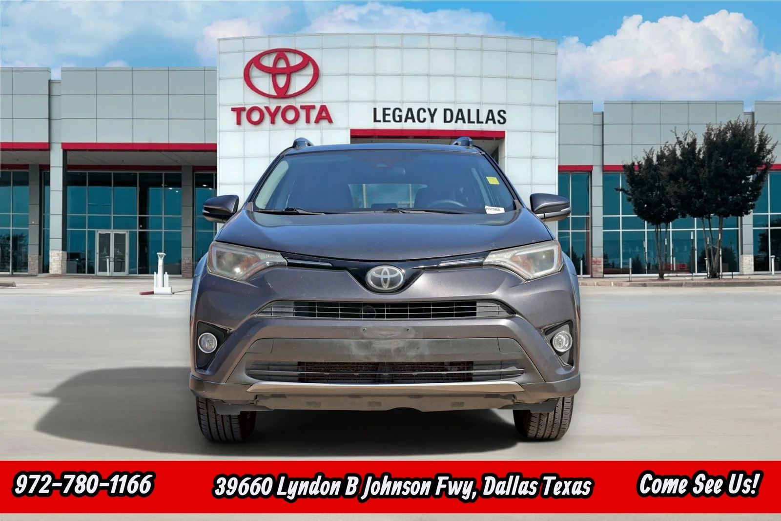 Used 2017 Gray Toyota XLE image 5