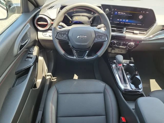 2026 Chevrolet Trax RS - Photo 16