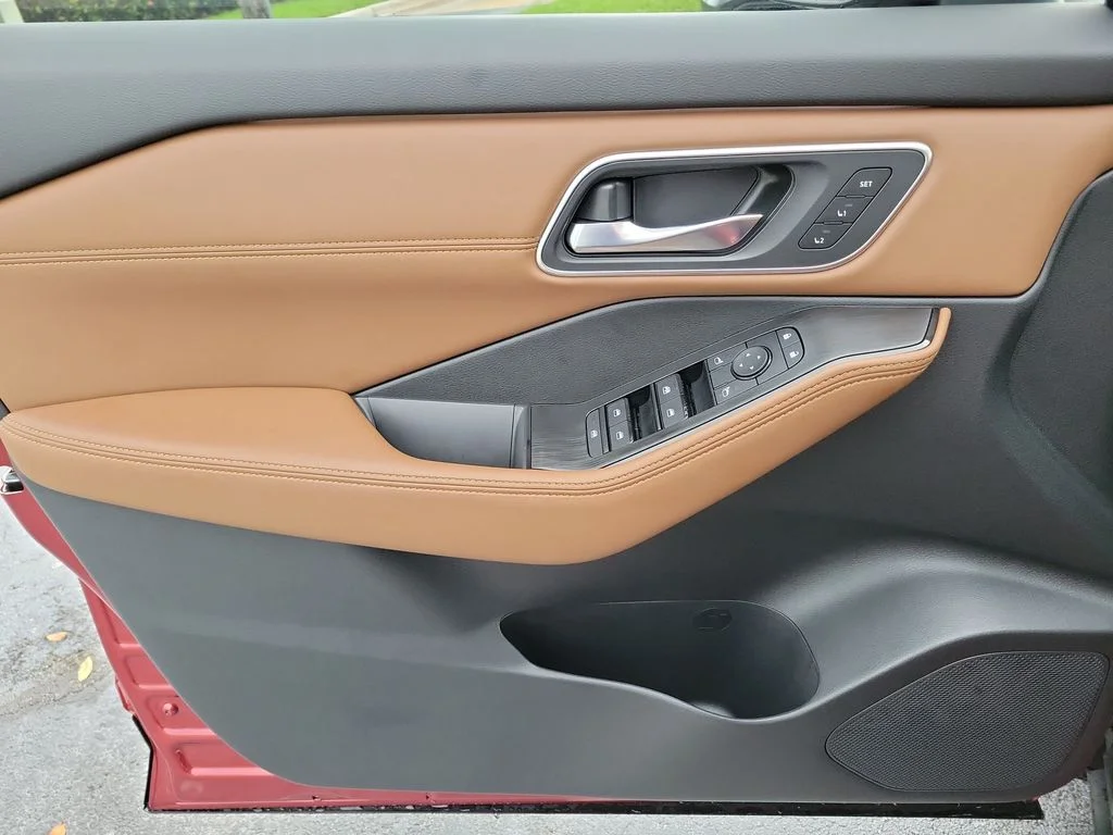 New 2026 Red Nissan Platinum image 22