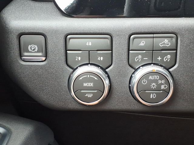 2026 GMC Sierra 3500HD SLE - Photo 13
