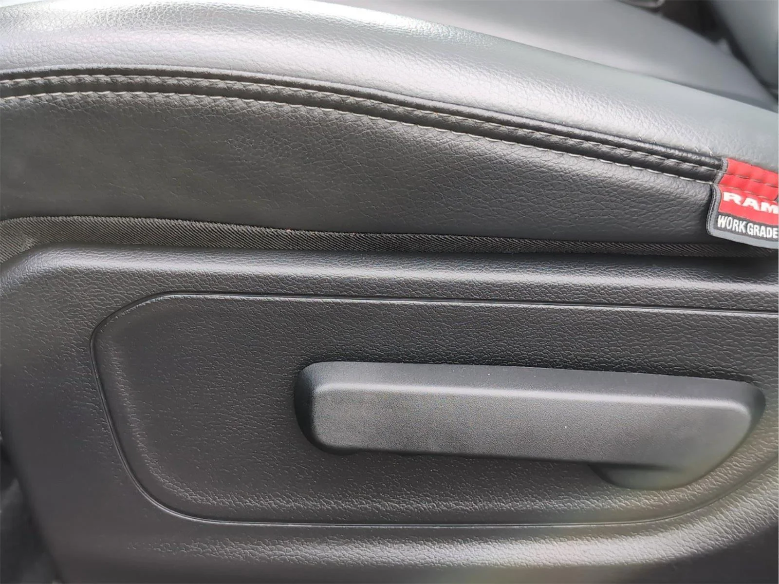 Used 2025 Billet Silver Metallic Clearcoat Ram Tradesman image 14