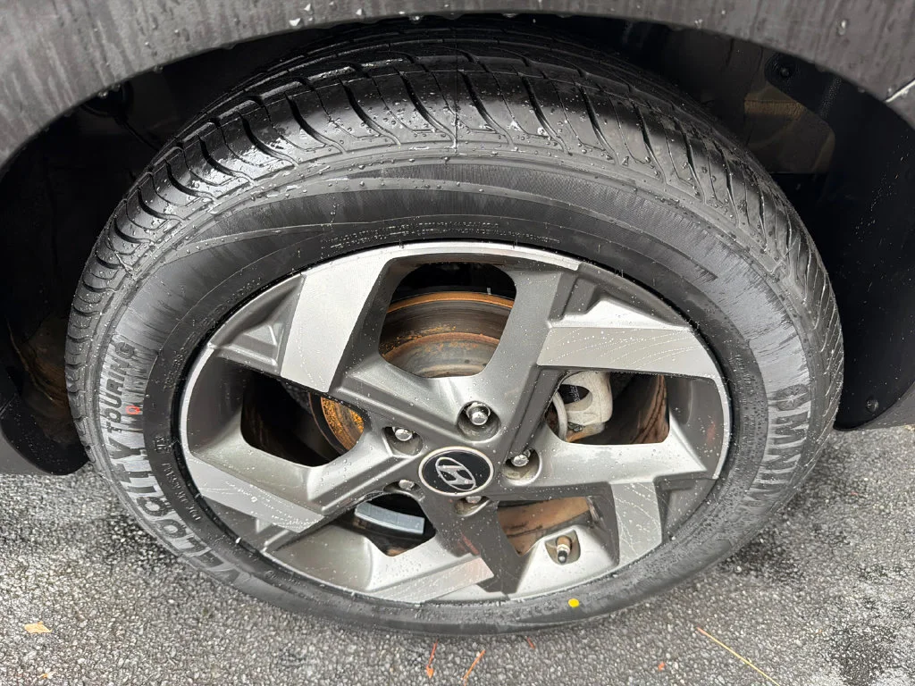 Used 2022 Black Hyundai SEL image 19